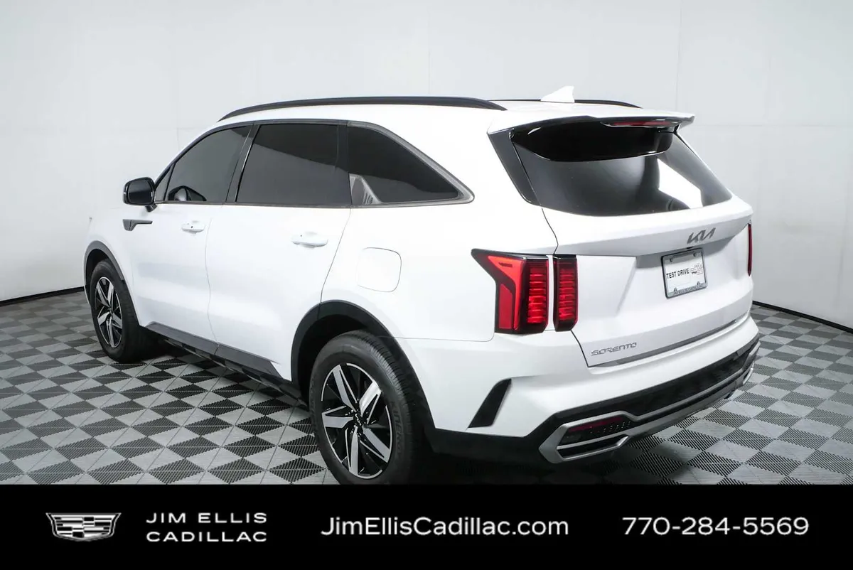 2023 Kia Sorento EX thumbnail 29