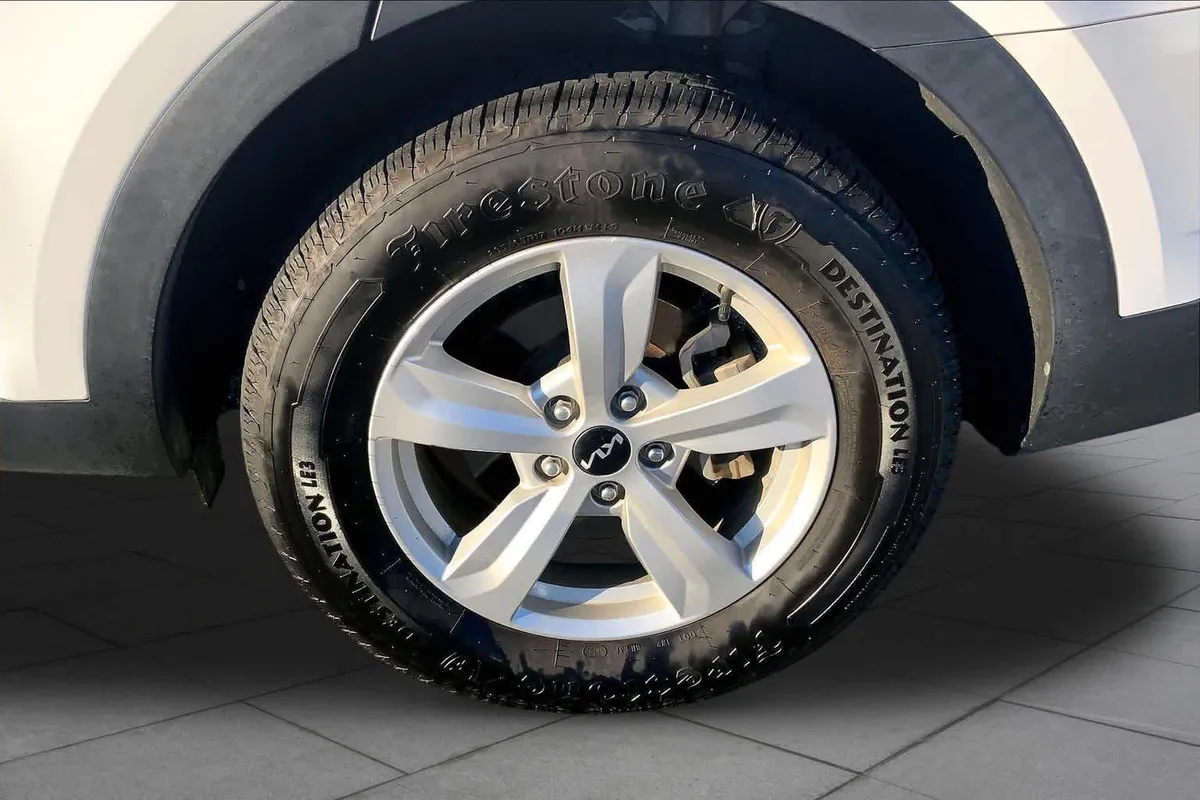 2023 Kia Sorento LX thumbnail 10