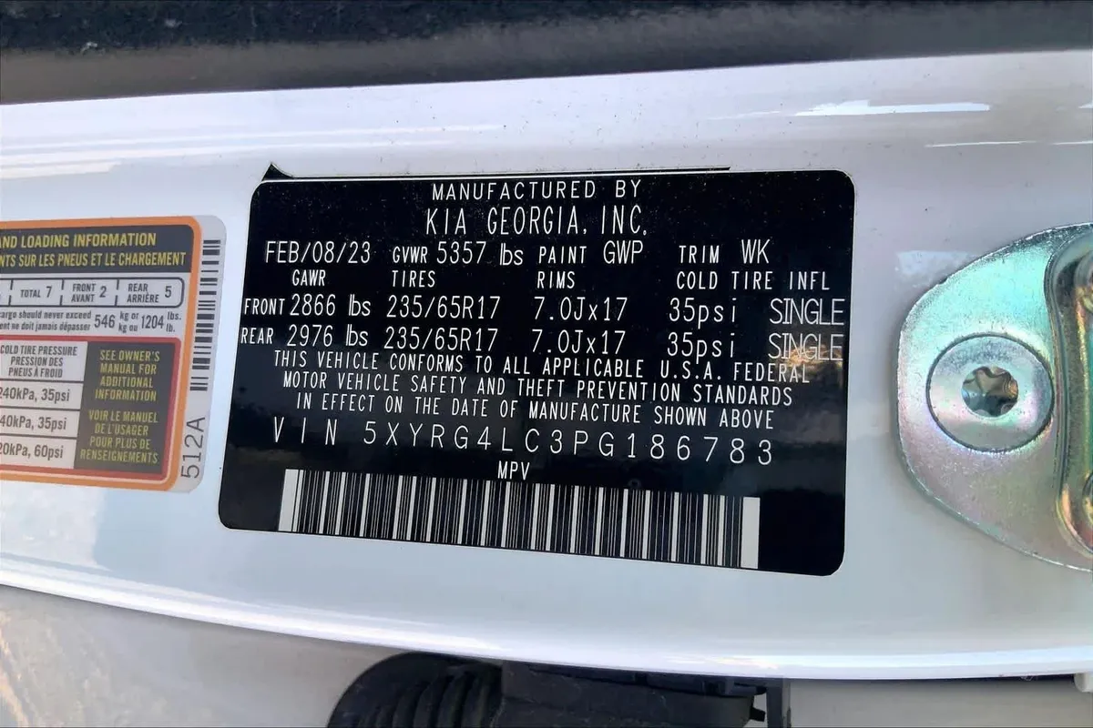 2023 Kia Sorento LX thumbnail 30