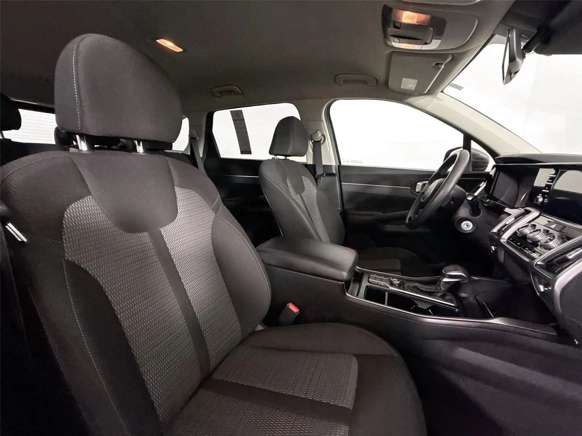 2023 Kia Sorento LX thumbnail 36