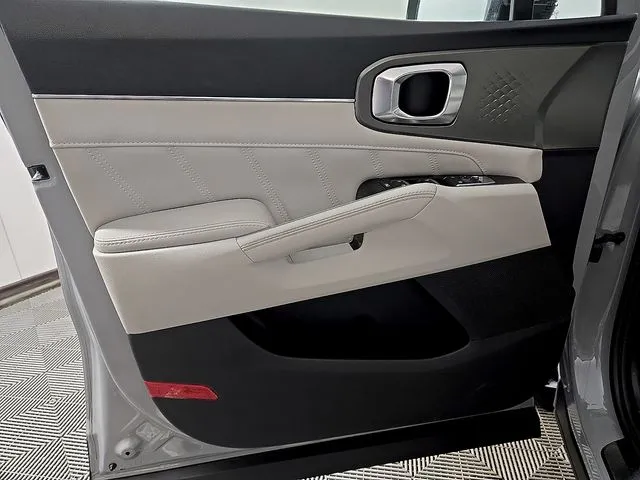 2023 Kia Sorento SX thumbnail 13