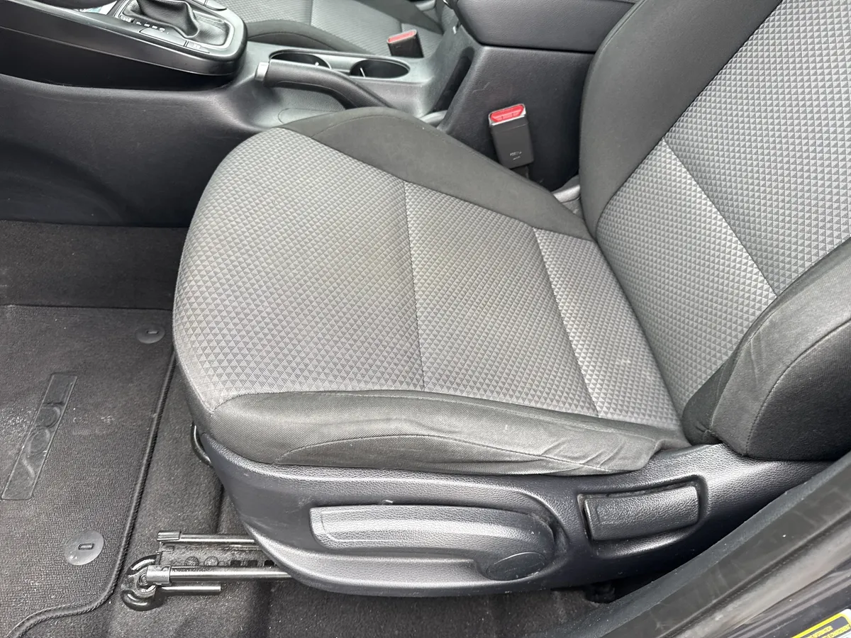 2023 Kia Soul LX thumbnail 12