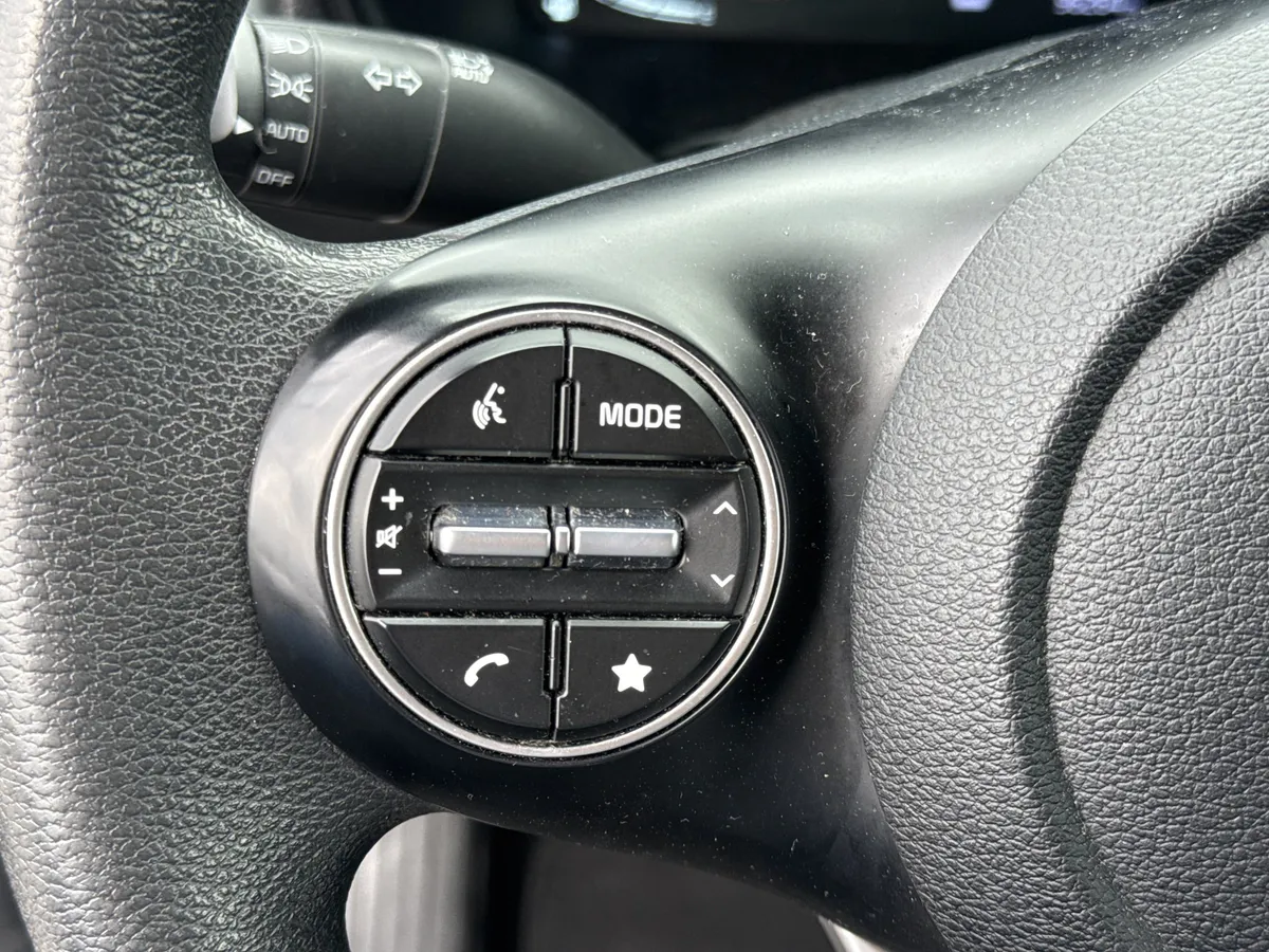 2023 Kia Soul LX thumbnail 19
