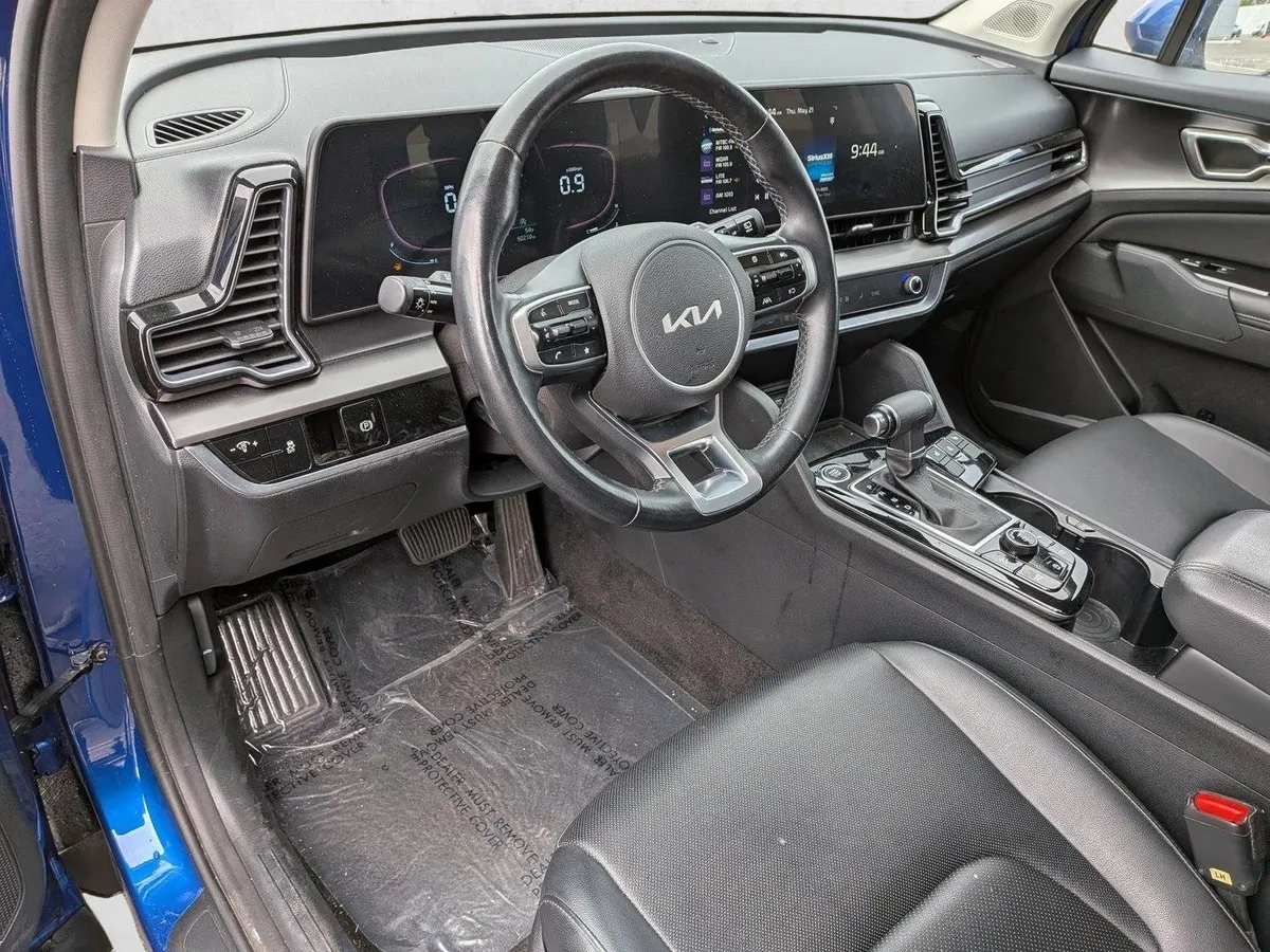 2023 Kia Sportage EX thumbnail 10