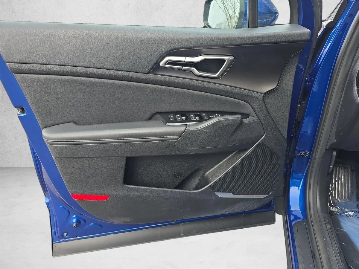 2023 Kia Sportage EX thumbnail 25