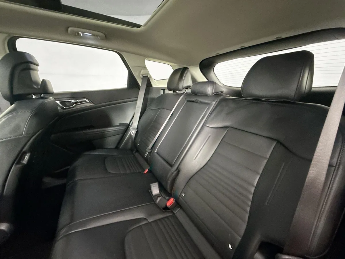 2023 Kia Sportage Hybrid SX-Prestige thumbnail 32