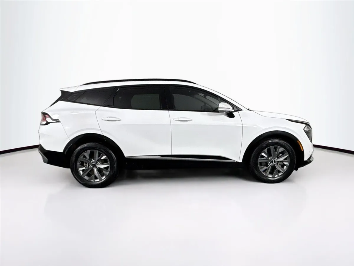 2023 Kia Sportage SX thumbnail 11