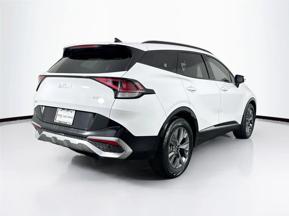 2023 Kia Sportage SX thumbnail 2