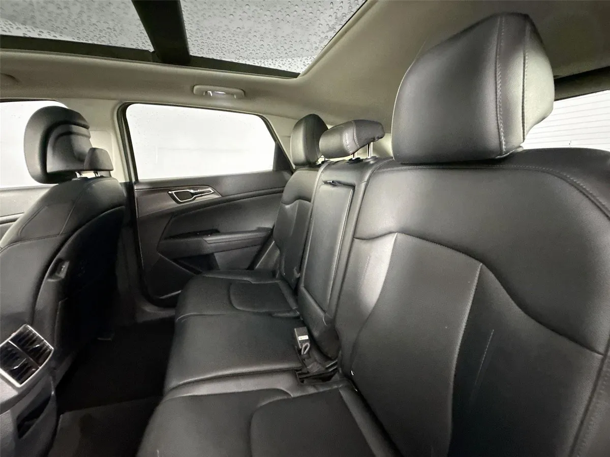 2023 Kia Sportage SX thumbnail 30