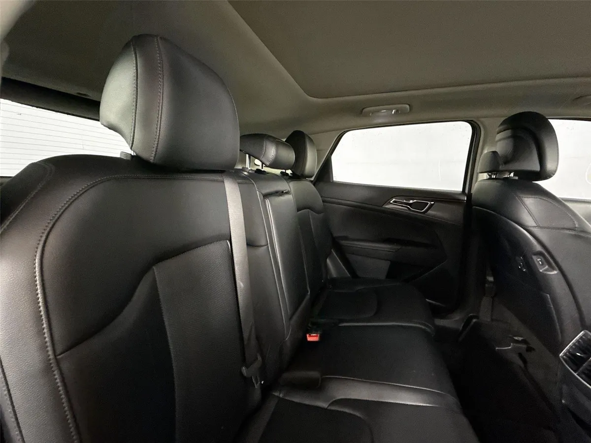 2023 Kia Sportage SX thumbnail 40