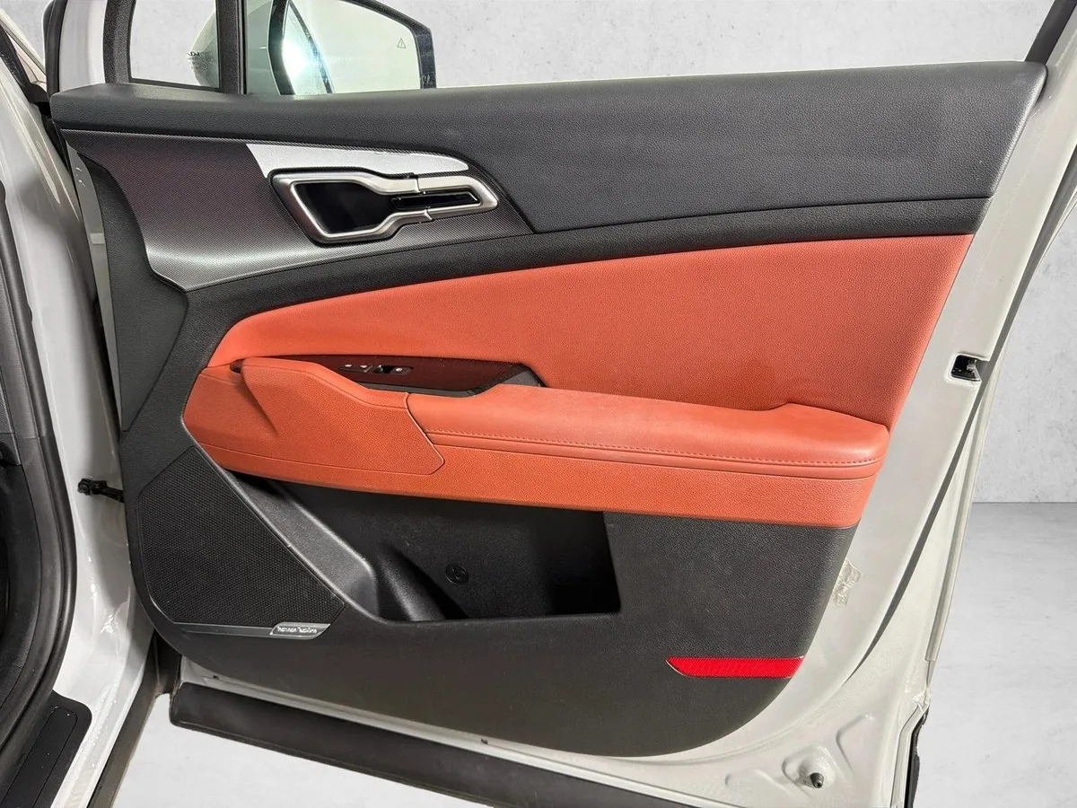 2023 Kia Sportage SX thumbnail 16