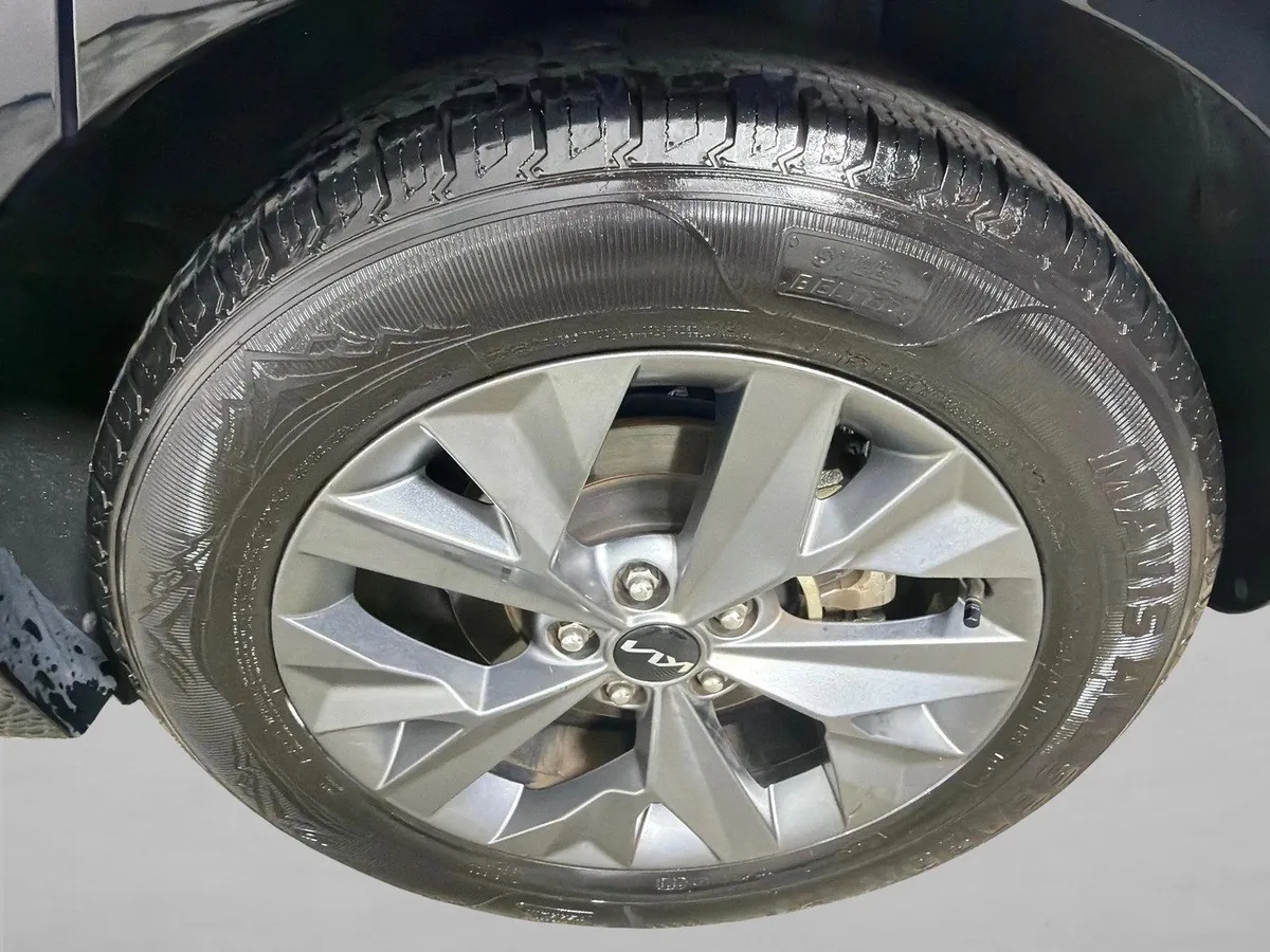 2023 Kia Sportage SX thumbnail 22