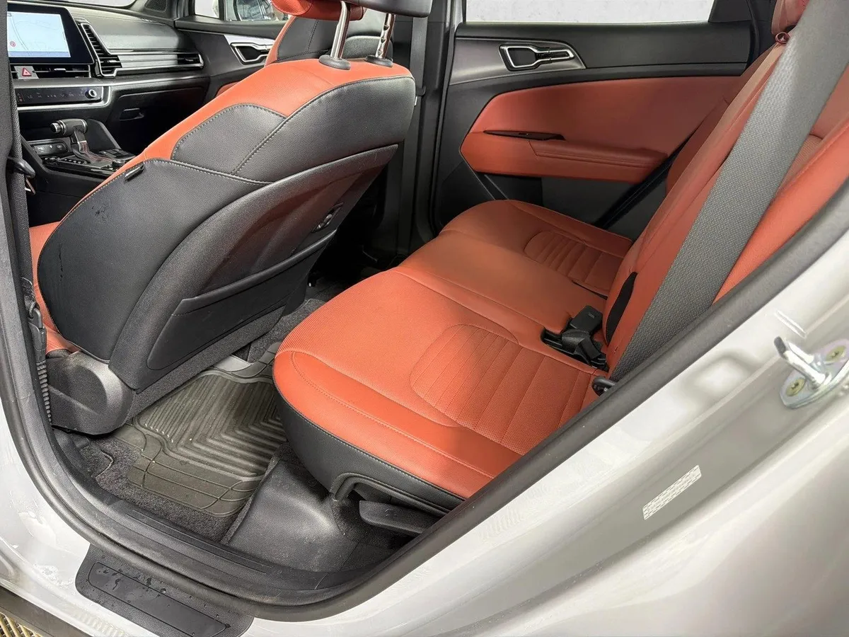 2023 Kia Sportage SX thumbnail 23