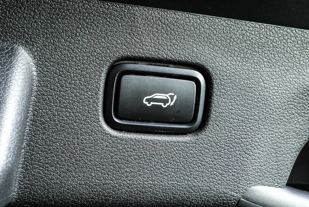 2023 KIA SPORTAGE SX-Prestige thumbnail 34
