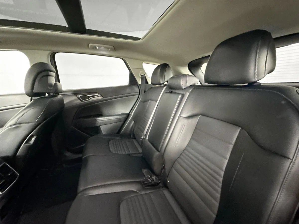 2023 Kia Sportage SX-Prestige thumbnail 31
