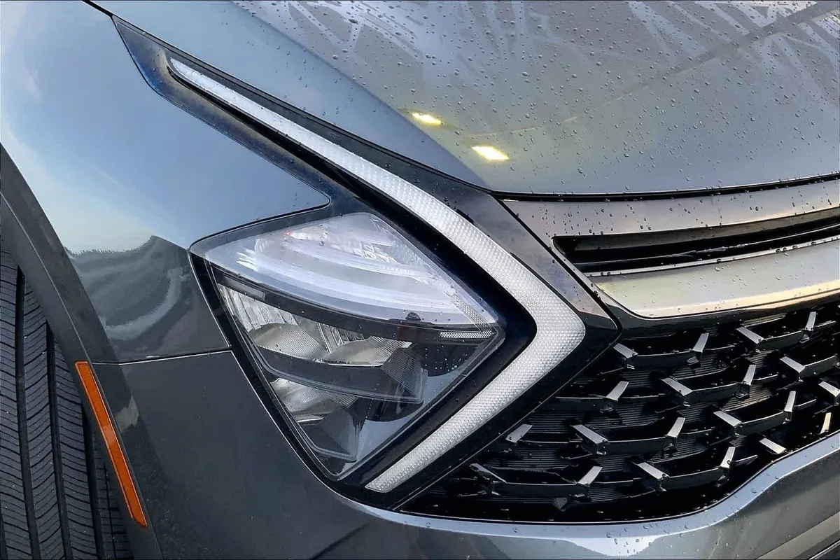 2023 Kia Sportage X-Line thumbnail 26