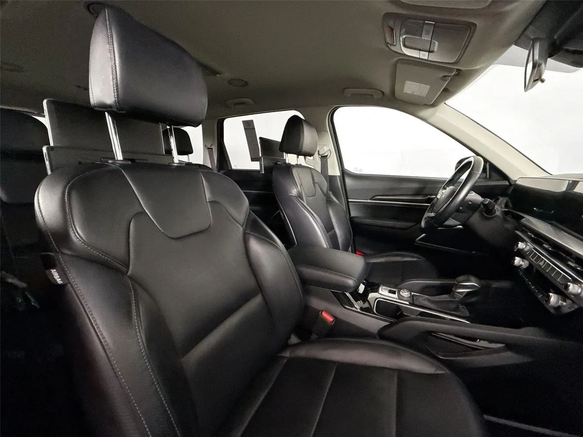 2023 Kia Telluride LX thumbnail 38