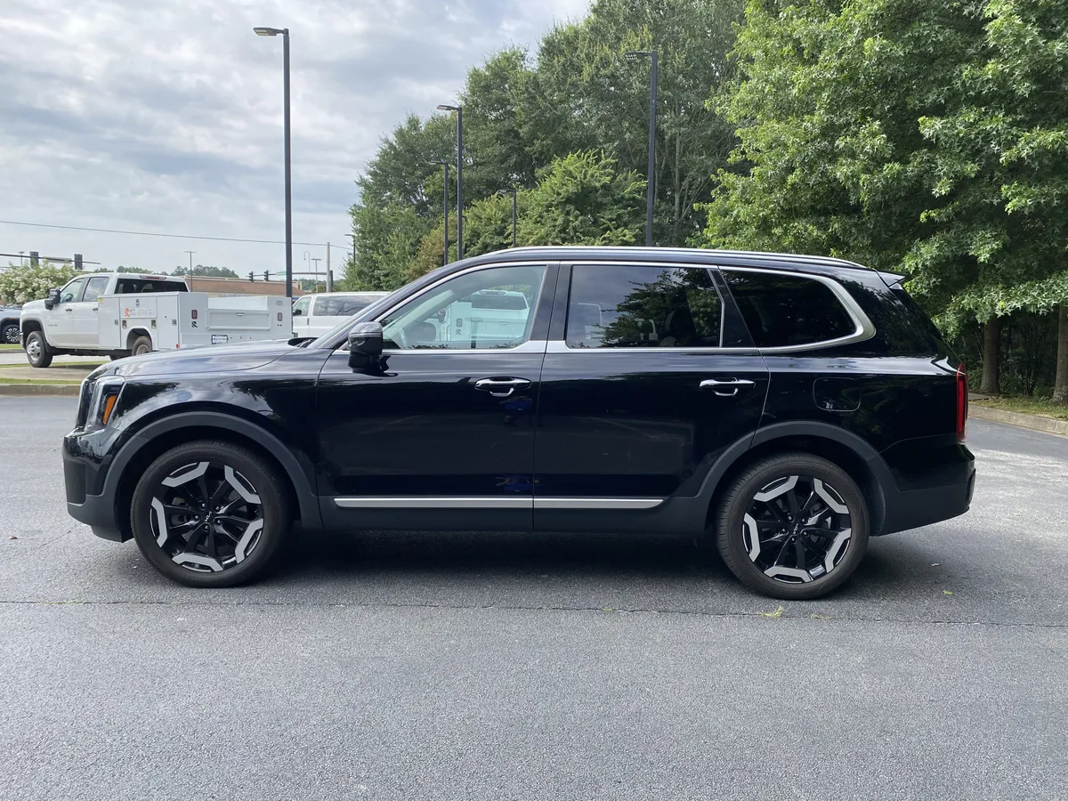 2023 Kia Telluride S thumbnail 5