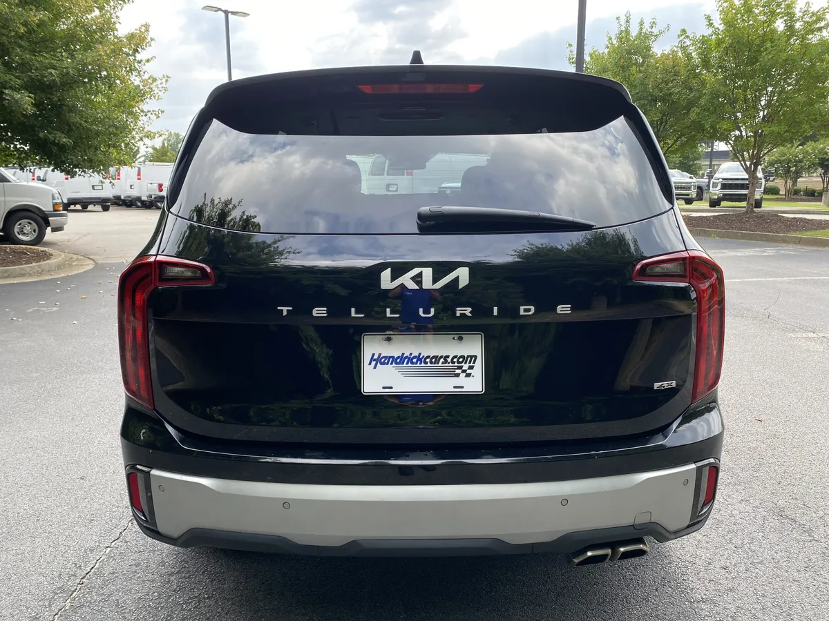 2023 Kia Telluride S thumbnail 7