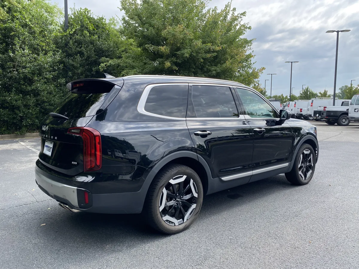 2023 Kia Telluride S thumbnail 8