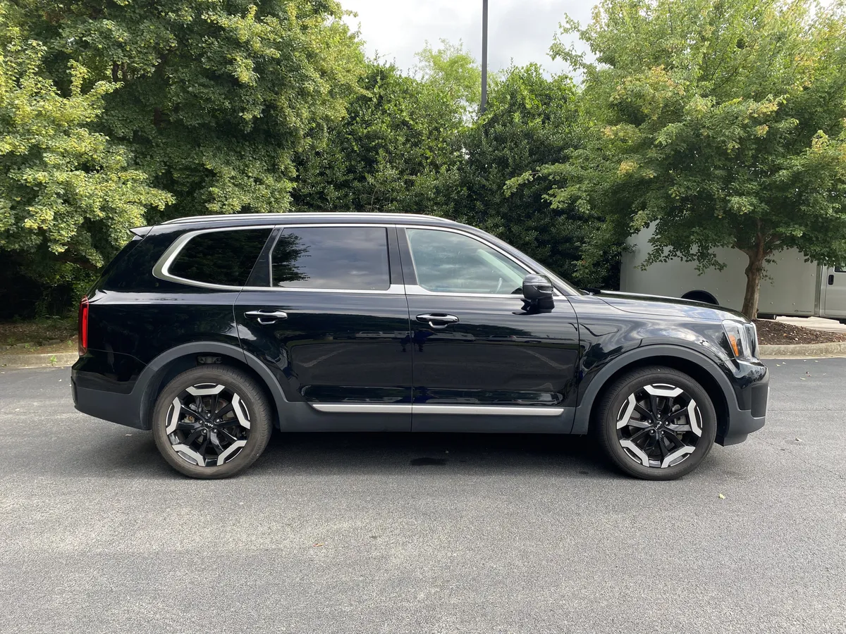 2023 Kia Telluride S thumbnail 9