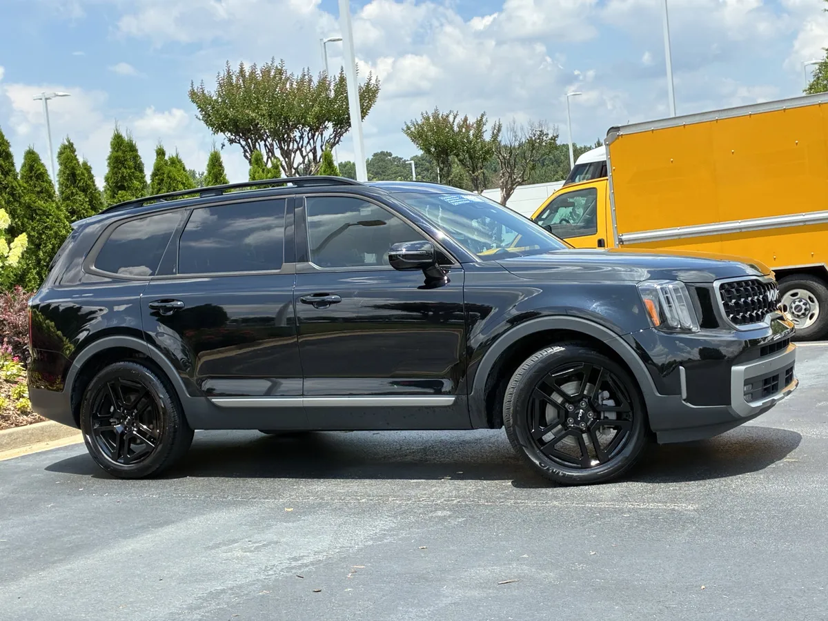 2023 Kia Telluride SX Prestige X-Line thumbnail 2