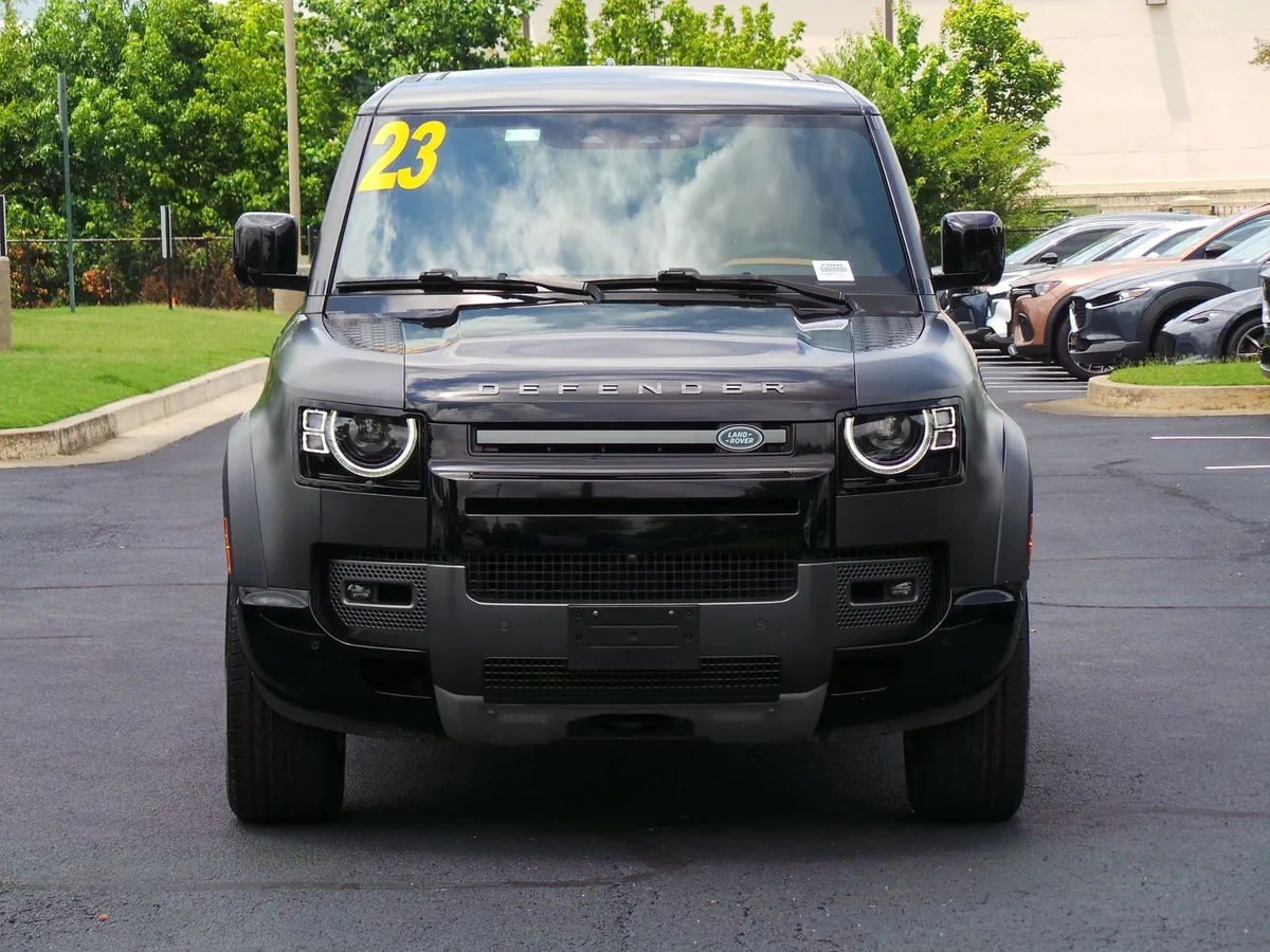2023 Land Rover Defender V8 thumbnail 25