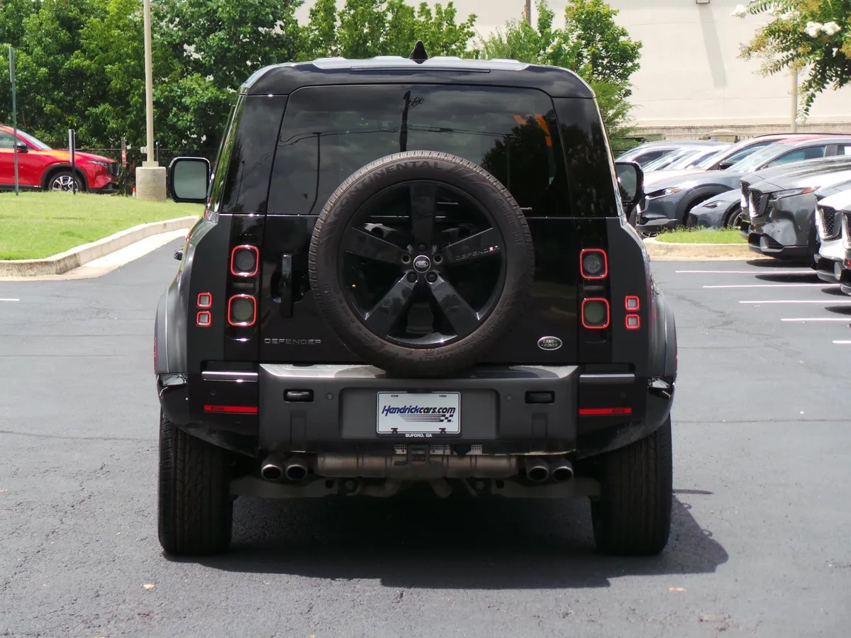 2023 Land Rover Defender V8 thumbnail 26