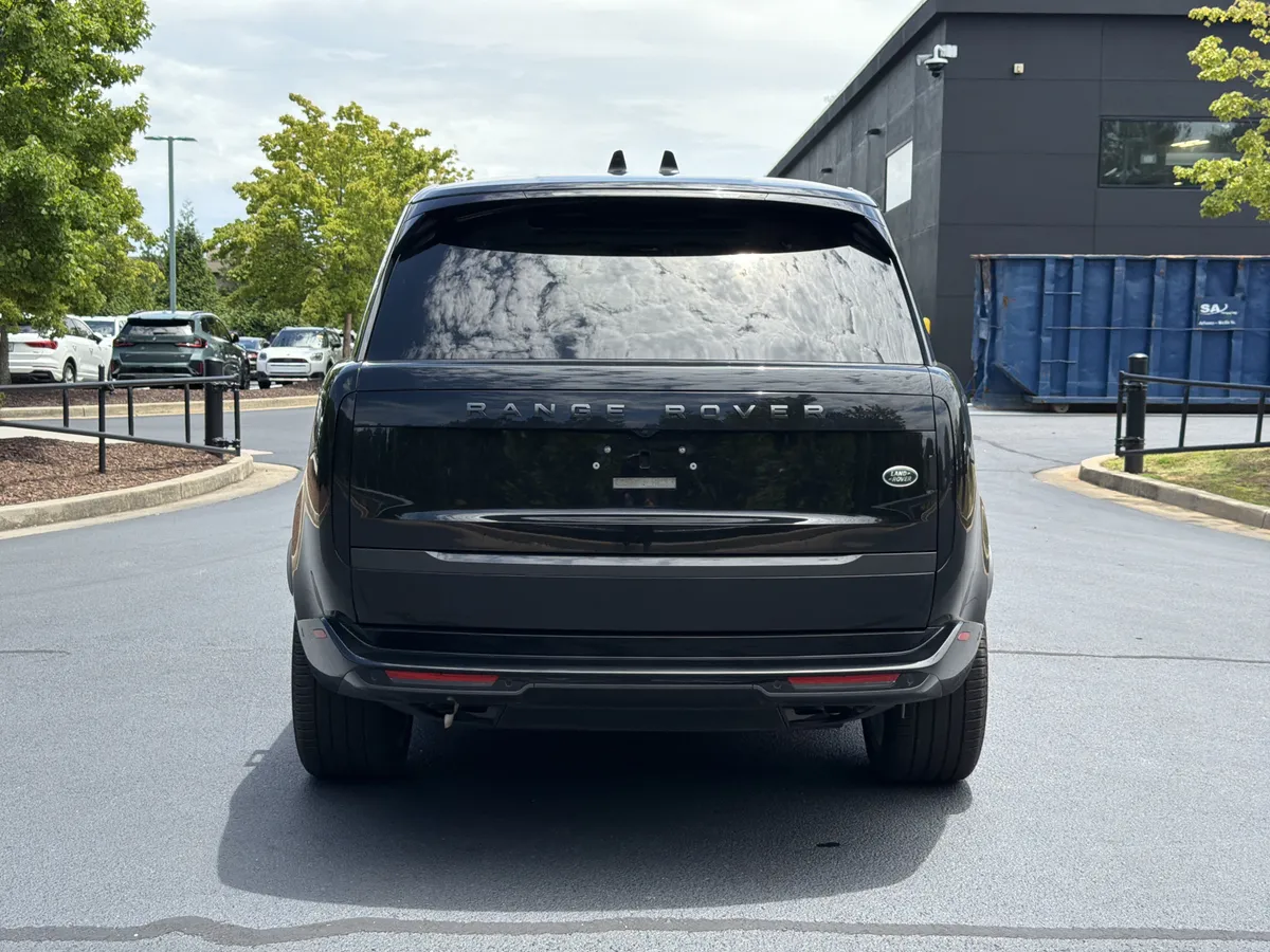 2023 Land Rover Range Rover First Edition thumbnail 16