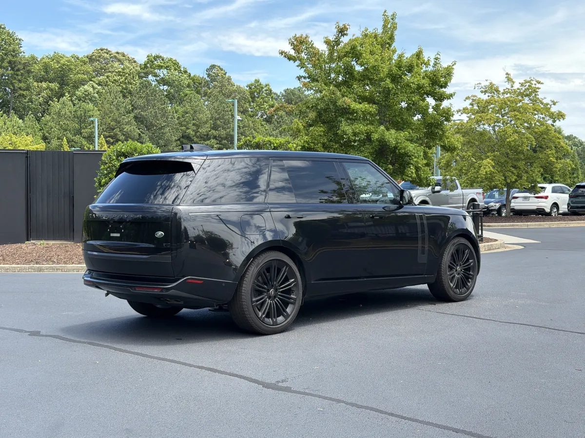 2023 Land Rover Range Rover First Edition thumbnail 2