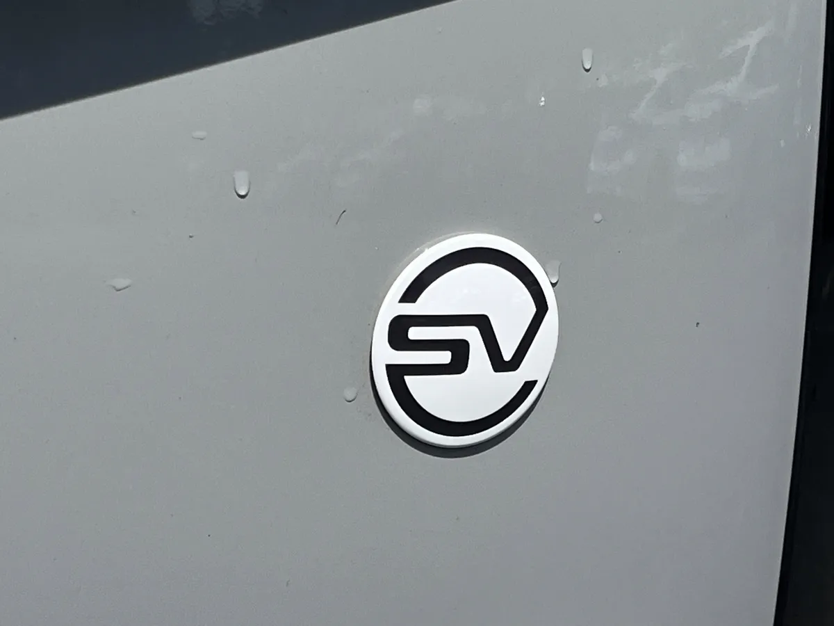 2023 Land Rover Range Rover SV thumbnail 24