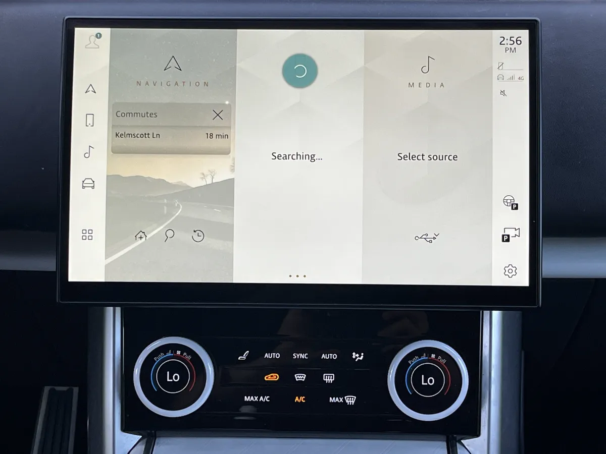 2023 Land Rover Range Rover SV thumbnail 4