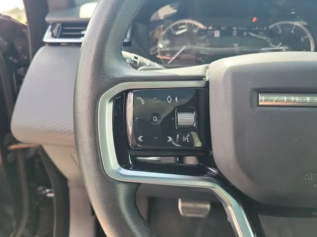 2023 Land Rover Range Rover Velar R-Dynamic S MHEV thumbnail 16