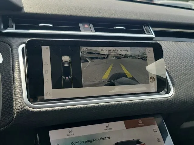 2023 Land Rover Range Rover Velar R-Dynamic S MHEV thumbnail 23