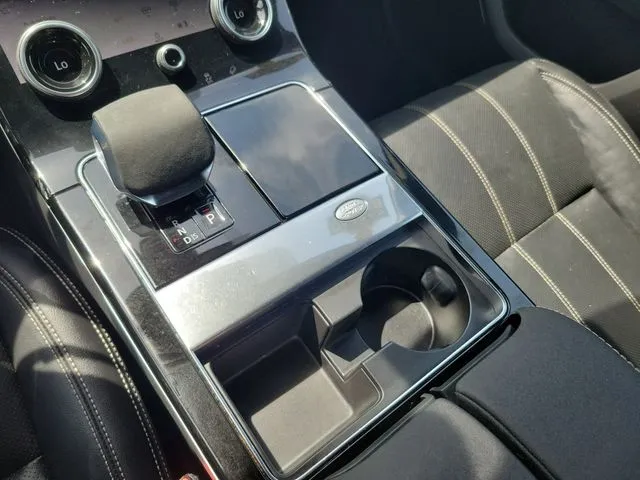 2023 Land Rover Range Rover Velar R-Dynamic S MHEV thumbnail 25