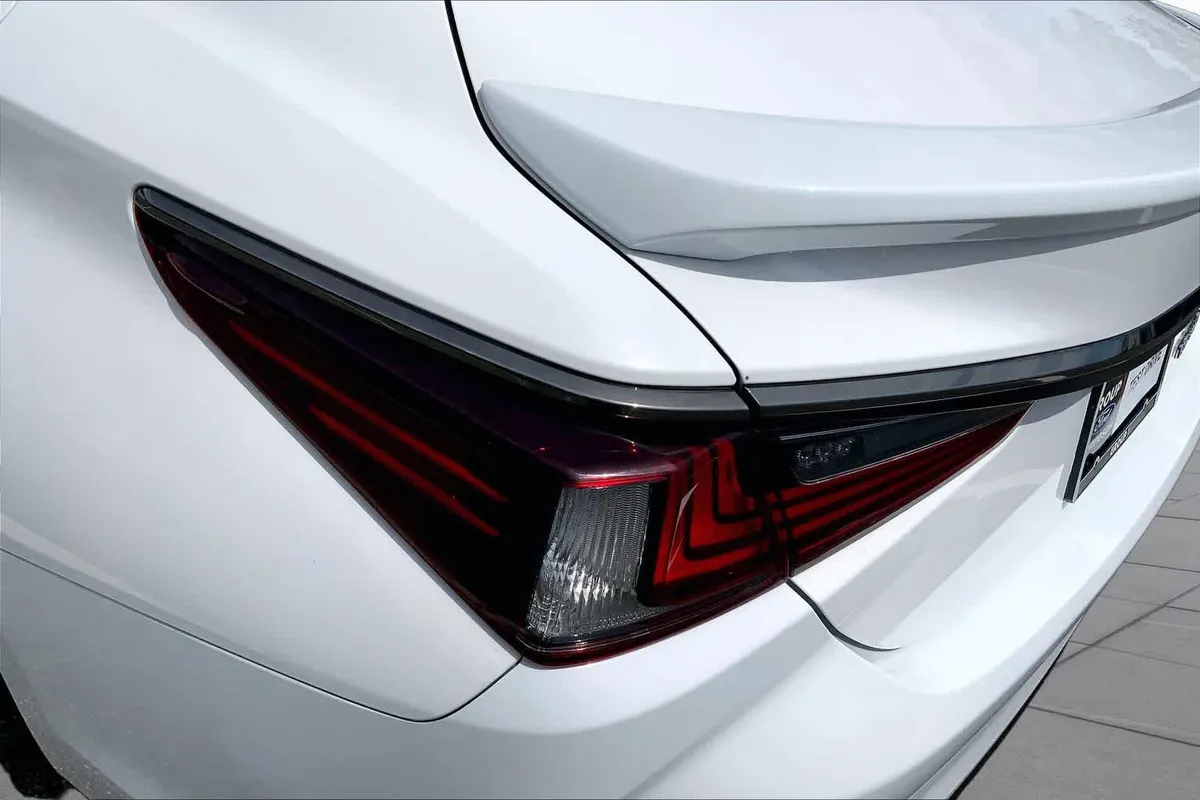 2023 Lexus ES 350 F SPORT Handling thumbnail 28