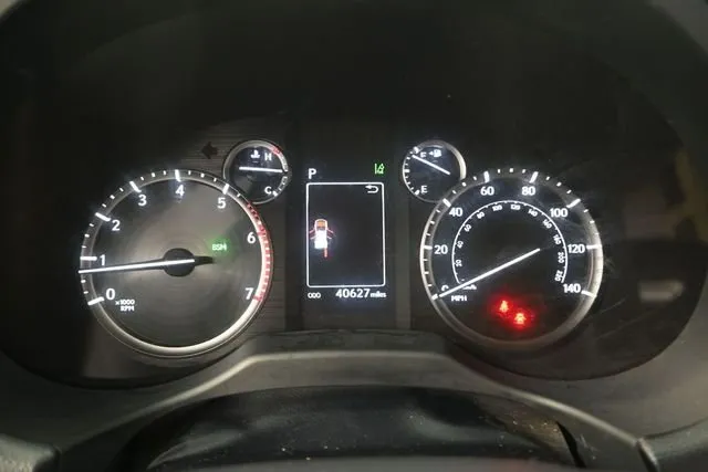 2023 Lexus GX 460 thumbnail 10