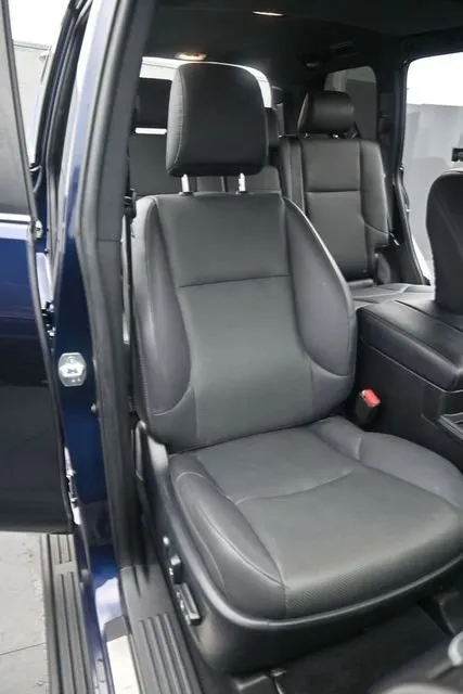 2023 Lexus GX 460 thumbnail 17