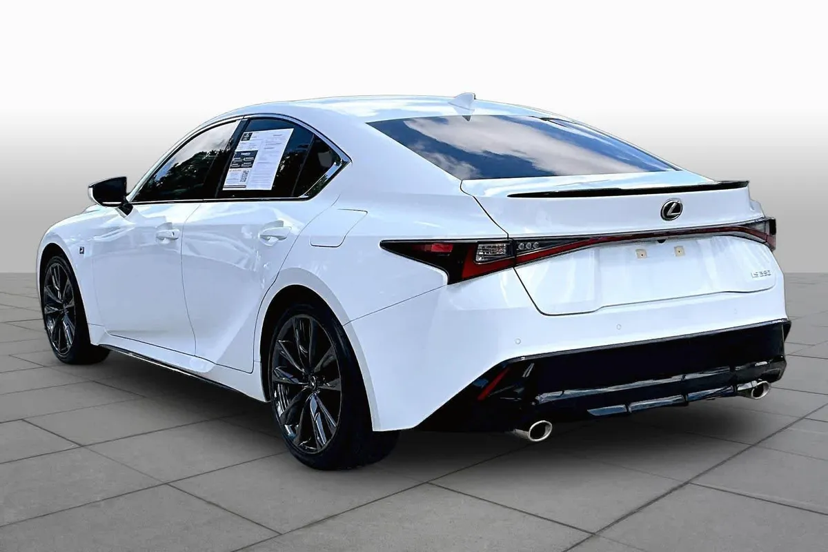 2023 Lexus IS 350 F SPORT thumbnail 12