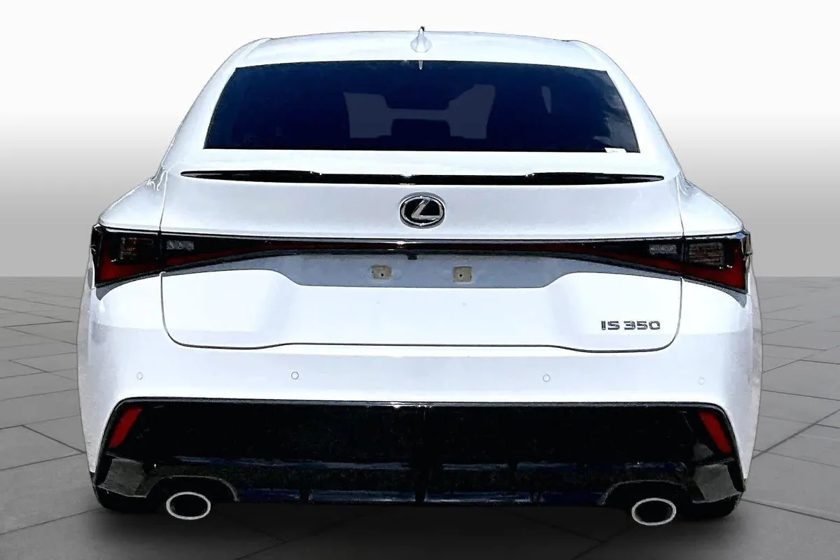 2023 Lexus IS 350 F SPORT thumbnail 5