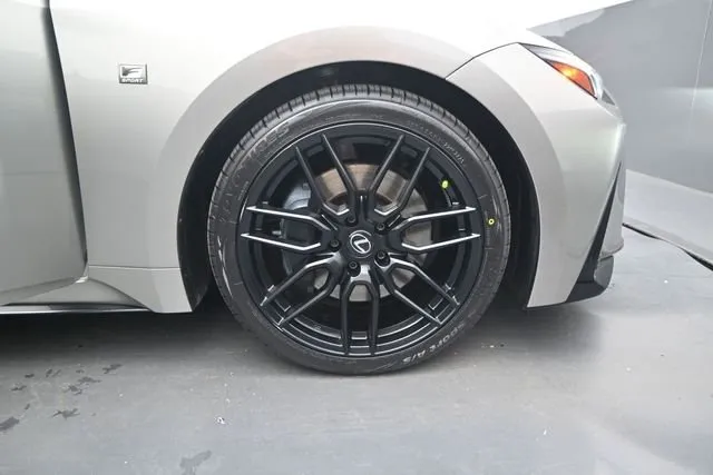 2023 Lexus IS 350 F SPORT thumbnail 18