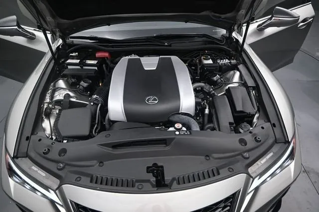 2023 Lexus IS 350 F SPORT thumbnail 19