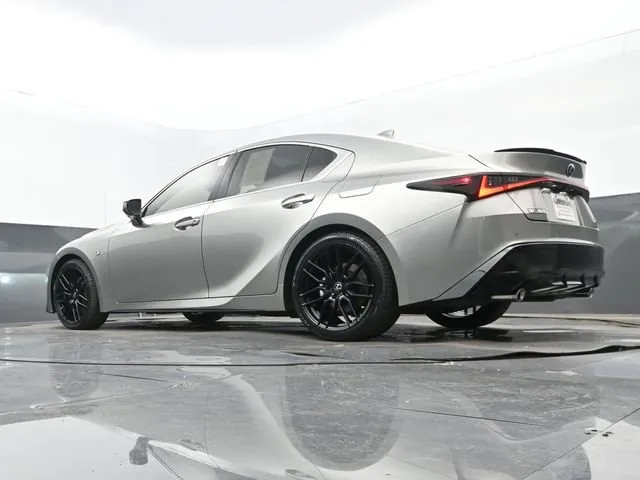 2023 Lexus IS 350 F SPORT thumbnail 26