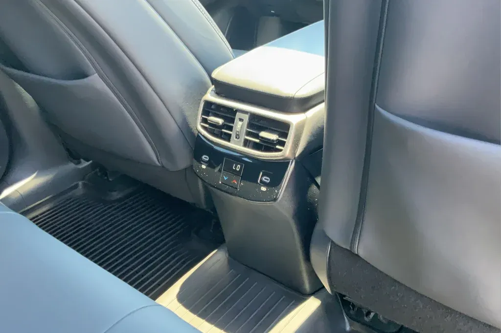 2023 Lexus RX 350 F Sport Handling thumbnail 22