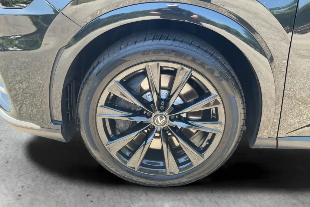 2023 Lexus RX 350 F Sport Handling thumbnail 24