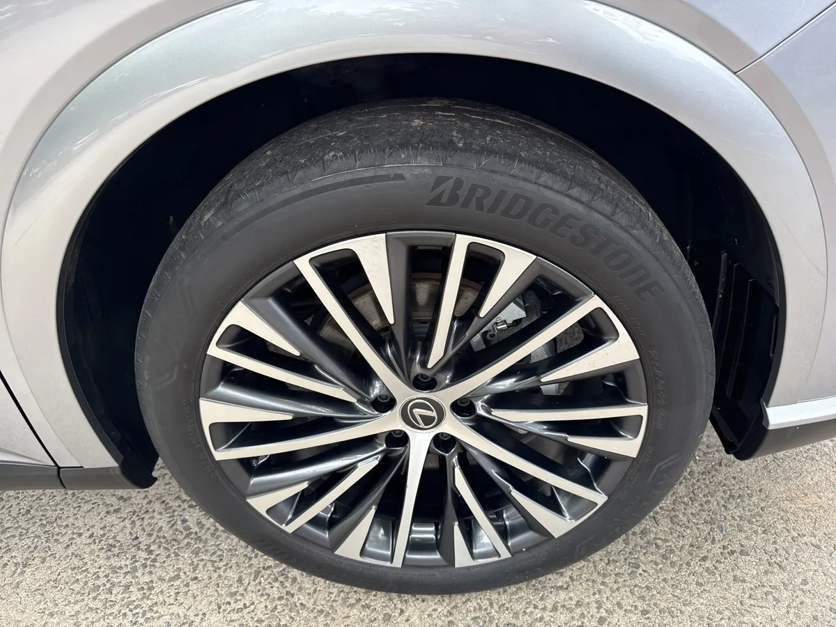 2023 Lexus RX RX 350 Premium thumbnail 12