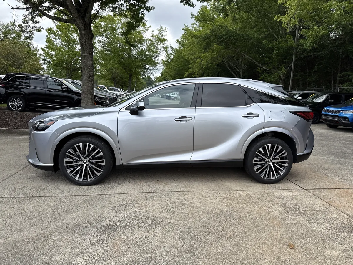2023 Lexus RX RX 350 Premium thumbnail 4