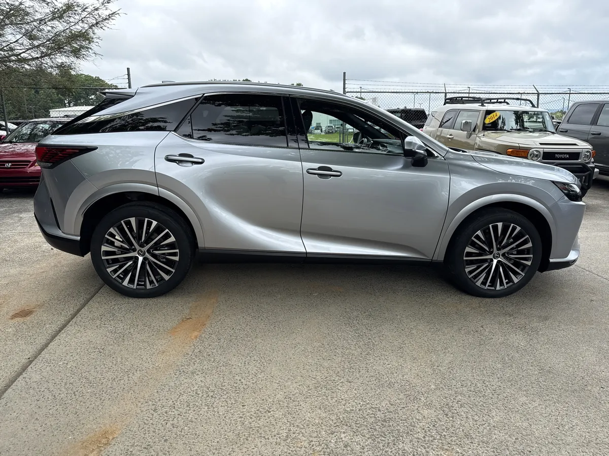 2023 Lexus RX RX 350 Premium thumbnail 8