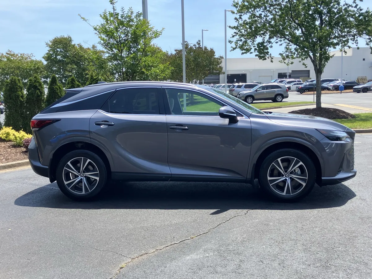 2023 Lexus RX RX 350 Premium FWD thumbnail 11