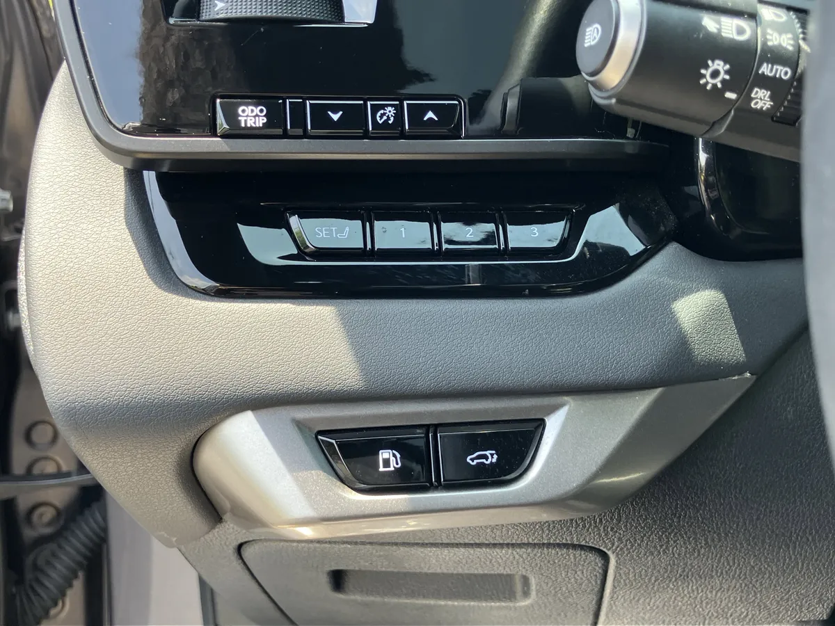 2023 Lexus RX RX 350 Premium FWD thumbnail 19